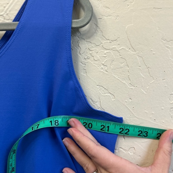 Chicos Microfeel Timeless Scoop-Neck Tank Size 3 US XL Blue Nylon Stretch Office - Picture 4 of 5